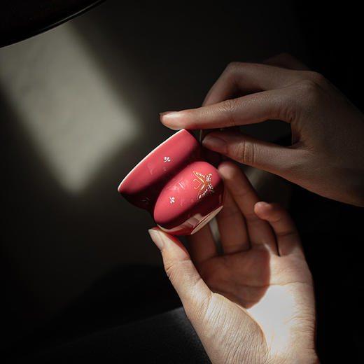 岚工坊 金银错舞蝶/葫芦茶杯   功夫茶具文人品茗杯 金银错舞蝶陶瓷主人杯 商品图1