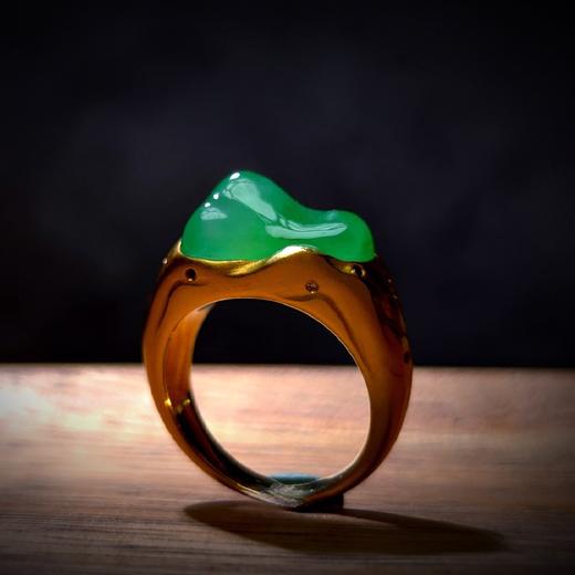 【只此青绿】翡翠青山戒18k镶嵌 商品图0