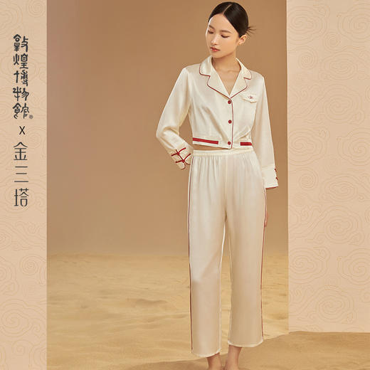 金三塔敦煌联名重磅真丝睡衣 桑蚕丝定位花长袖衣裤套家居服 时尚舒适 YSFCB202 商品图0