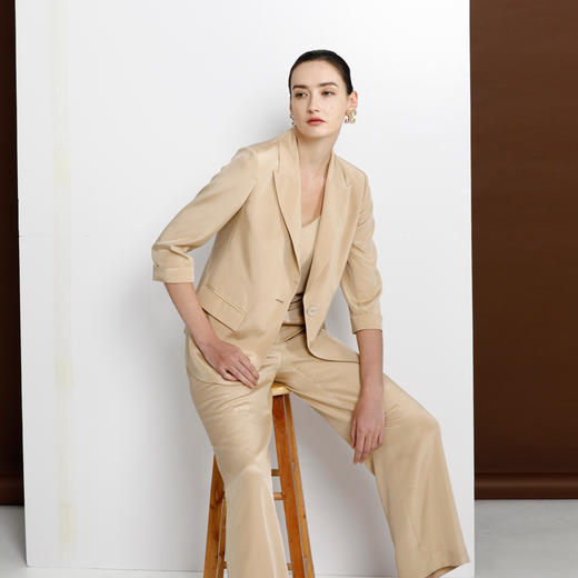 卡莉朵拉西服外套C26B7133 商品图1