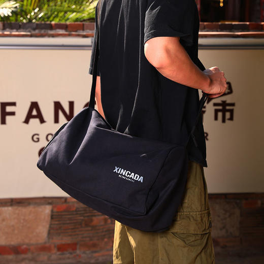 复古帆布斜跨包男单肩包运动健身包大容量出差手提旅行包行李包潮 商品图9