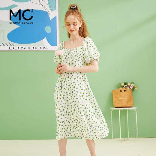 女装爱心碎花泡泡袖连衣裙Q3221522 商品图0