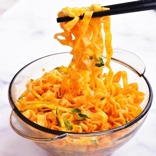 新加坡KOKA快熟宽面香辣虾味425g 商品图1