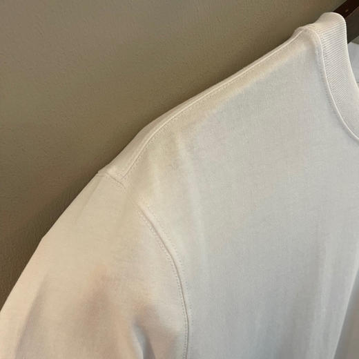 Ami ssDe Coeur贴花短袖Ｔ恤-白色配红绣花 商品图3