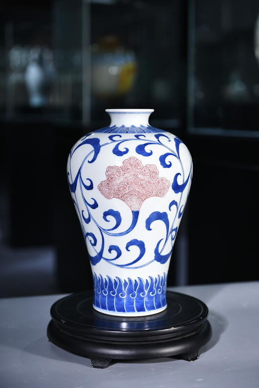 青花釉里红鸡冠梅瓶 商品图0