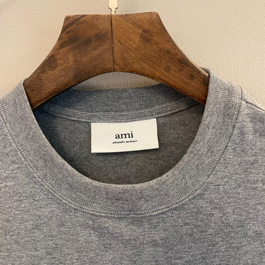 Ami 2021ssDe Coeur贴花短袖Ｔ恤-灰色 商品图1