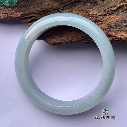 派瑞翡翠 翡翠手镯 糯种 浅绿 商品图1