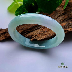 派瑞翡翠 翡翠手镯 糯种 浅绿