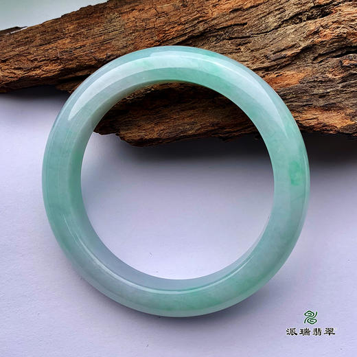 派瑞翡翠 翡翠手镯 糯种 浅绿 商品图1