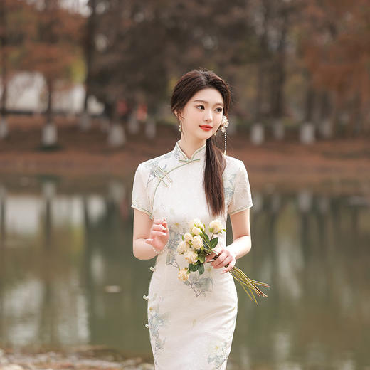 ZAYS-5162春夏改良年轻旗袍日常修身气质天丝提花旗袍 商品图1