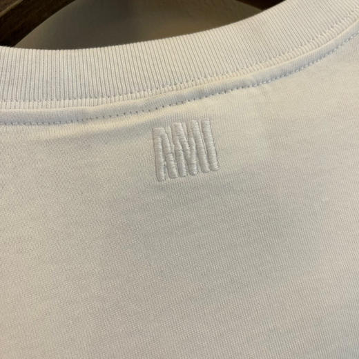 Ami ssDe Coeur贴花短袖Ｔ恤-白色配红绣花 商品图5