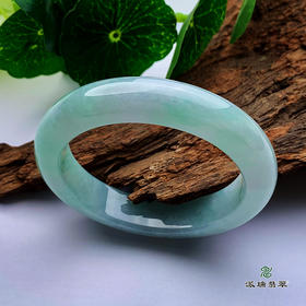派瑞翡翠 翡翠手镯 糯种 浅绿