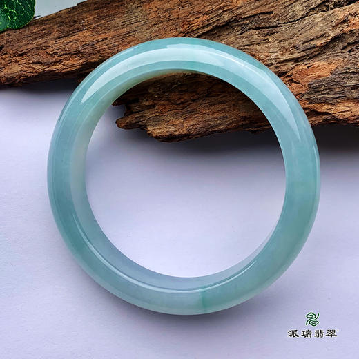 派瑞翡翠 翡翠手镯 糯种 浅绿 商品图1