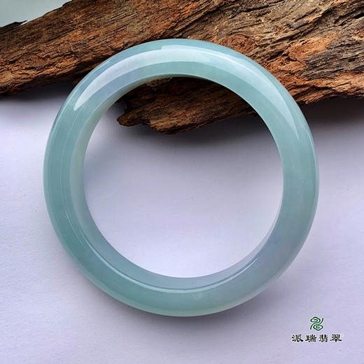 派瑞翡翠 翡翠手镯 糯种 浅绿 商品图4