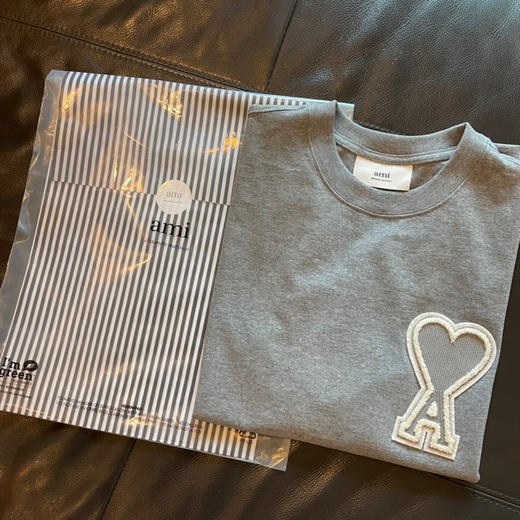 Ami 2021ssDe Coeur贴花短袖Ｔ恤-灰色 商品图7