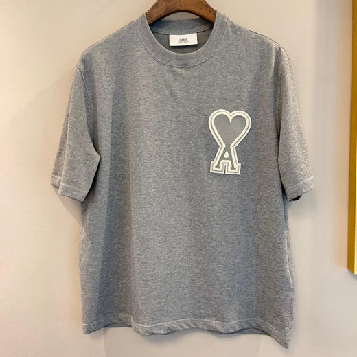 Ami 2021ssDe Coeur贴花短袖Ｔ恤-灰色 商品图0
