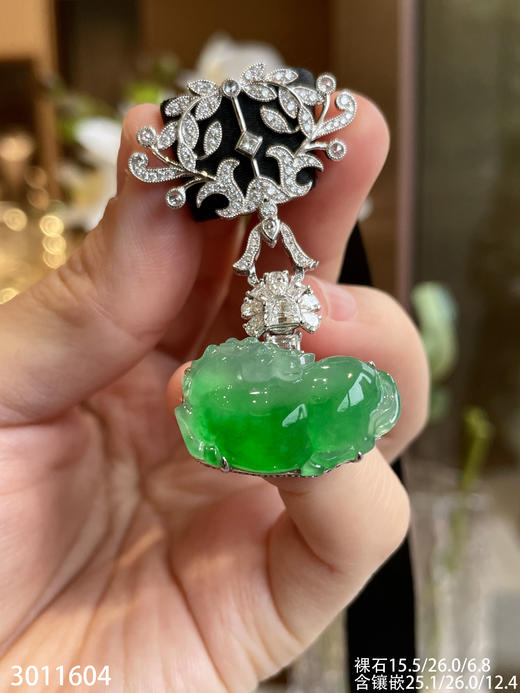 老坑高冰艳绿唐马吊坠【3011604】具体价格微信咨询 商品图0