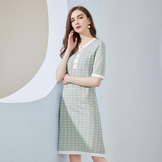 NF656斯尔丽瑟俪2023春夏新品日常休闲圆领短袖收腰针织连衣裙 商品图2