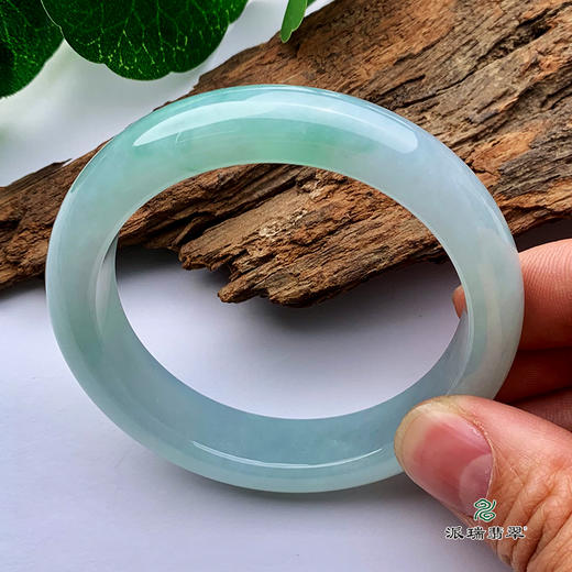 派瑞翡翠 翡翠手镯 糯种 浅绿 商品图1