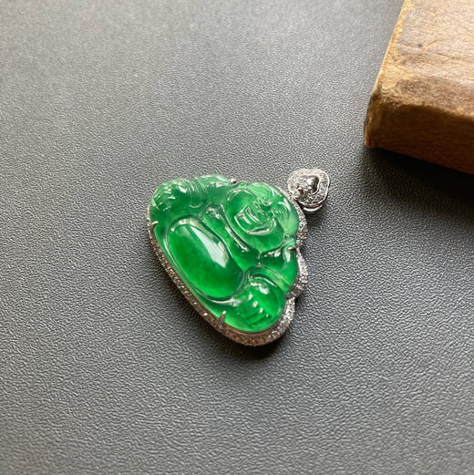 高冰种阳绿翡翠大弥勒佛18k白金钻石镶嵌 商品图1