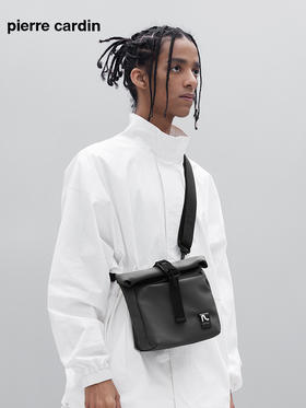皮尔卡丹buckle系列 男式卷盖休闲日字包斜挎包