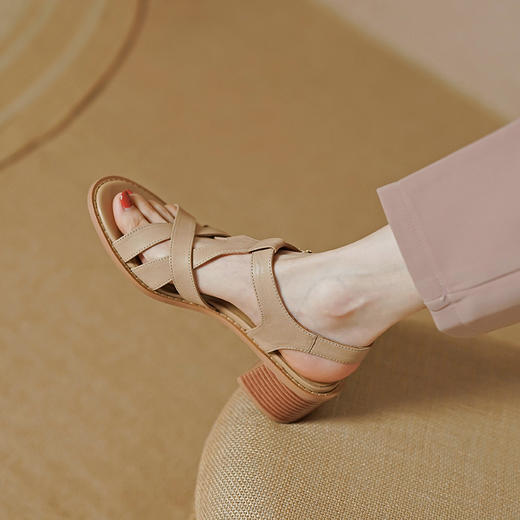 舒适简约，里外全头层皮粗跟凉鞋PS923A 商品图3
