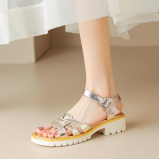 舒适百搭，里外全皮后空罗马凉鞋ZYY-A383 商品图9