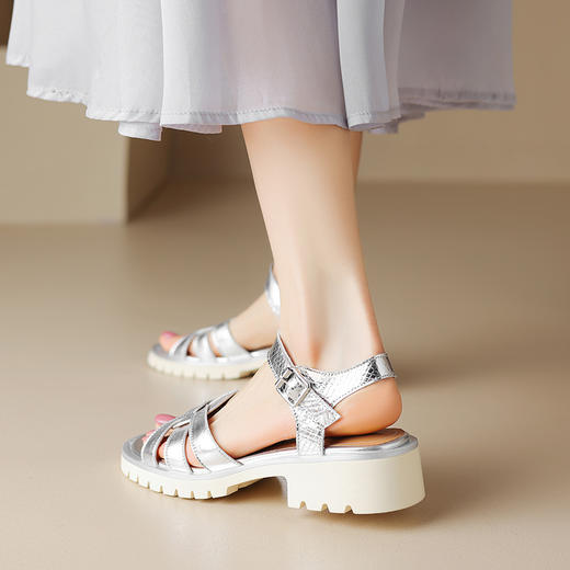 舒适百搭，里外全皮后空罗马凉鞋ZYY-A383 商品图1