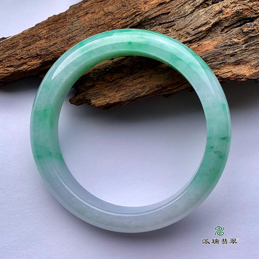 派瑞翡翠 翡翠手镯 糯种 飘花 商品图3