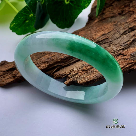 派瑞翡翠 翡翠手镯 糯种 飘花 商品图0