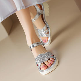 舒适百搭，里外全皮后空罗马凉鞋ZYY-A383