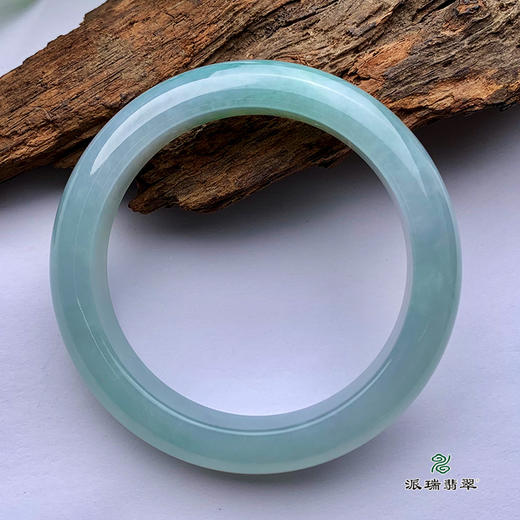 派瑞翡翠 翡翠手镯 糯种 浅绿 商品图4