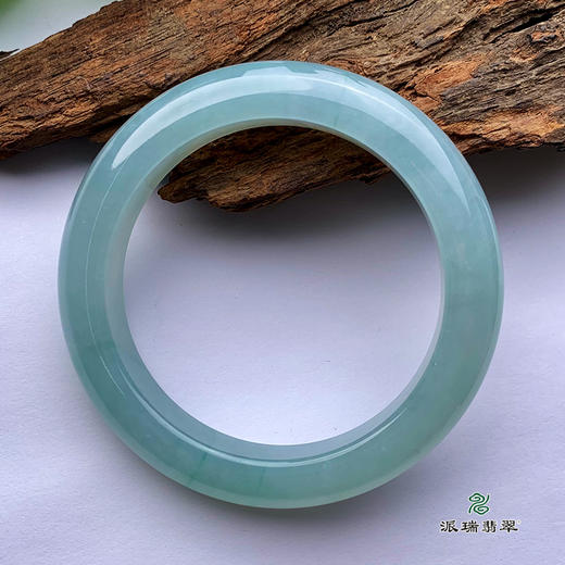 派瑞翡翠 翡翠手镯 糯种 浅绿 商品图1