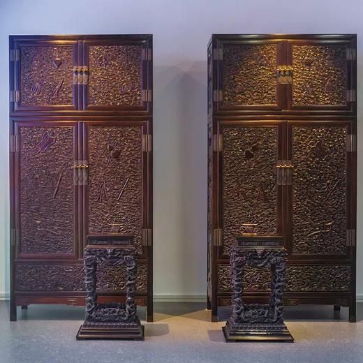 清 紫檀八宝八仙纹大四件柜 商品图0