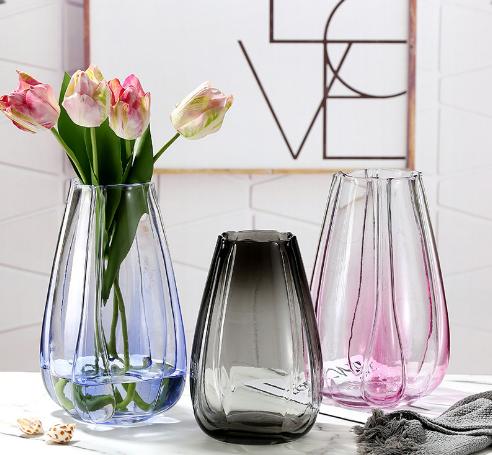 轻奢彩色四棱花瓶--郁金香 商品图1