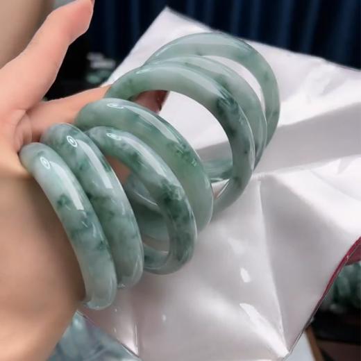 翡翠手镯-飘花宽条 商品图0