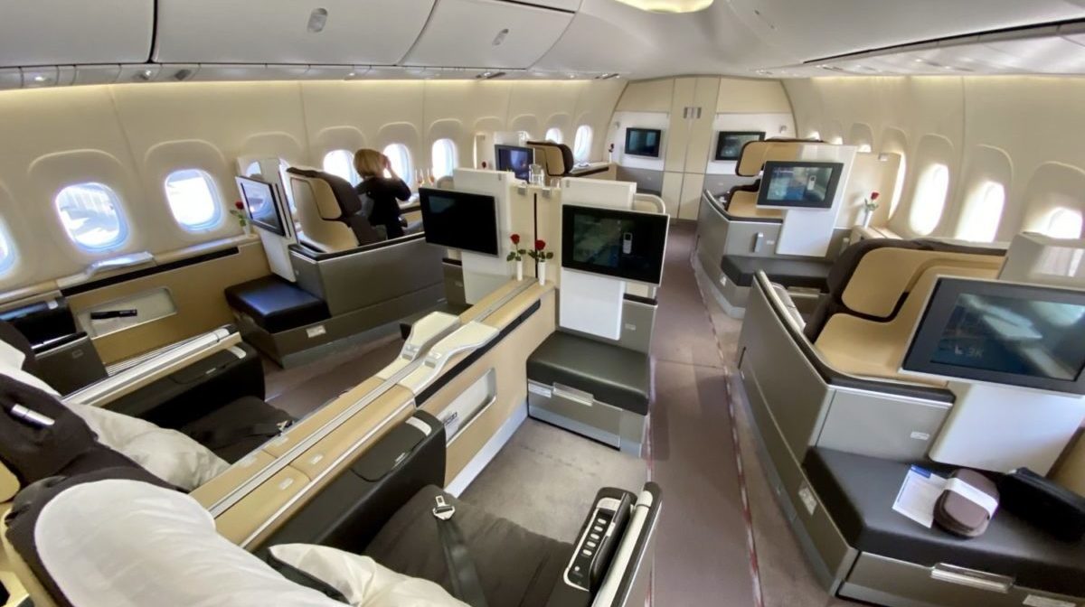 Business Class vs First Class: Which is Better for You?