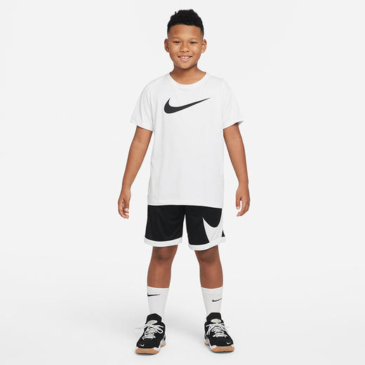Nike Dri-FIT 大童篮球短裤 DM8186 商品图4