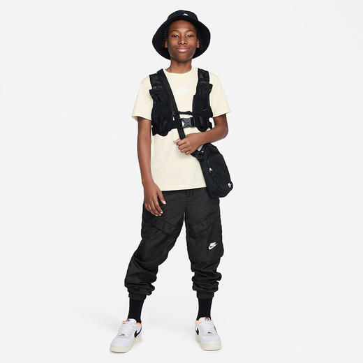 Nike Sportswear Premium Essentials 大童T恤 DX9540 商品图3