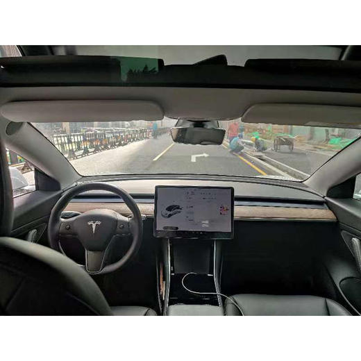 特斯拉 Model 3 标准续航后驱升级版【长租-深圳】 商品图3