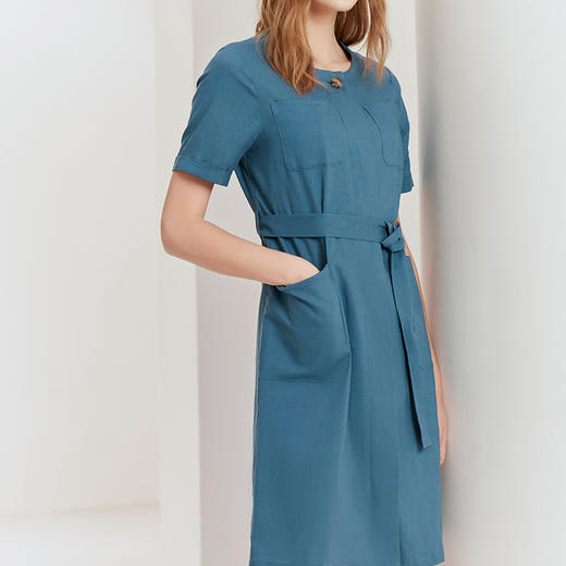 【棉麻中长款腰带连衣裙】23年春夏新品女士连衣裙时尚圆领大口袋裙子 商品图2