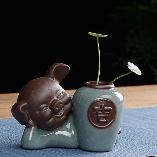 【好物推荐】创意可爱四只小猪花器，室内绿植紫砂开片茶宠茶具摆件，花插花瓶 商品图3
