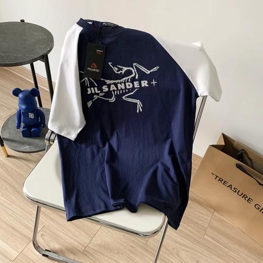 始祖鸟✖️JIL Sander极简主义3m字母反光大标鸡骨架休闲圆领拼接短袖T恤 商品图0