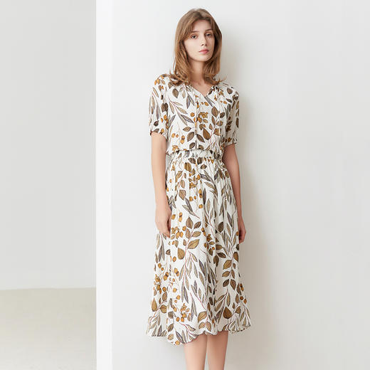 【桑蚕丝印花套装】23年春夏新品女士100%桑蚕丝印花上衣时尚松紧腰半身裙 商品图0