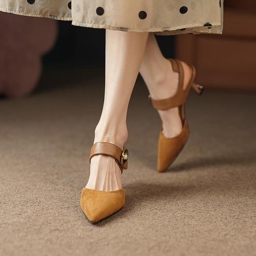 舒适优雅，后跟软泡设计尖头法式后空高跟凉鞋LCC-C9113 商品图12