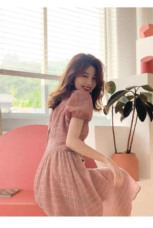 直播间 2023肌理纹压皱粉色连衣裙P1649 商品图6