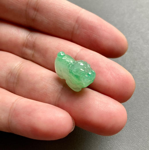 糯冰种阳绿翡翠狮子事事如意 商品图5