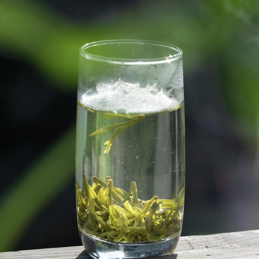 明前西湖狮峰龙井茶 | 2025年新茶上市 核心产区 明前头采 一芽一叶初展 20年专业采摘经验 兰花香明显 茶汤清澈 鲜香醇甜 商品图8