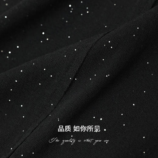 COCOBELLA前后两穿领型满天星亮片针织衫女秋时尚V领打底衫TS642 商品图3