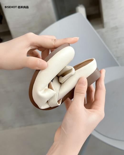 新品百搭舒适包头拖鞋689B32544 商品图4